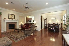 Foto del edificio - 3030 Royal Oaks Crest