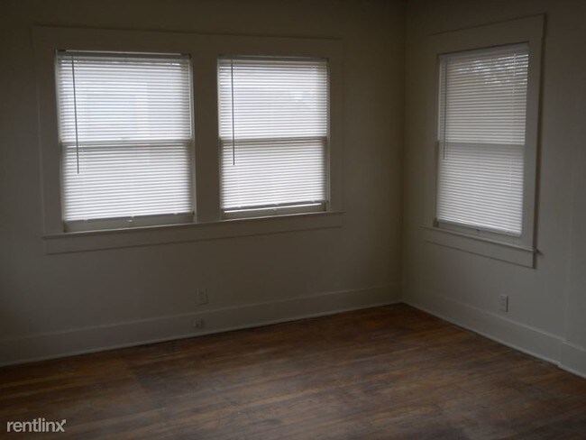 Foto del edificio - 3 br, 2 bath House - 1591 N Roosevelt Ave