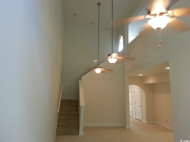 Building Photo - 140 Villa Grande St