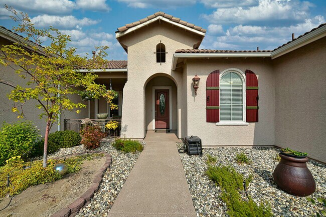 Building Photo - 14900 Napoleon Ct