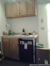 Building Photo - 1077 Beacon St