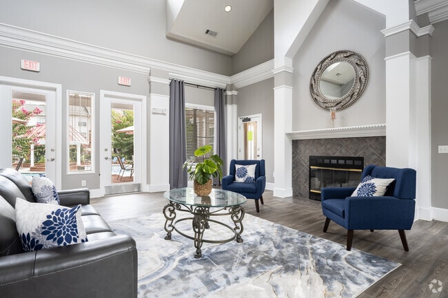 Clubhouse - Sterling Glen Apartments