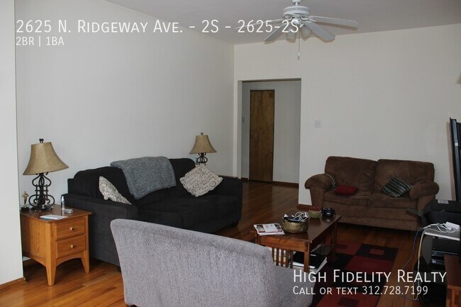 Foto del edificio - 2625 N Ridgeway Ave