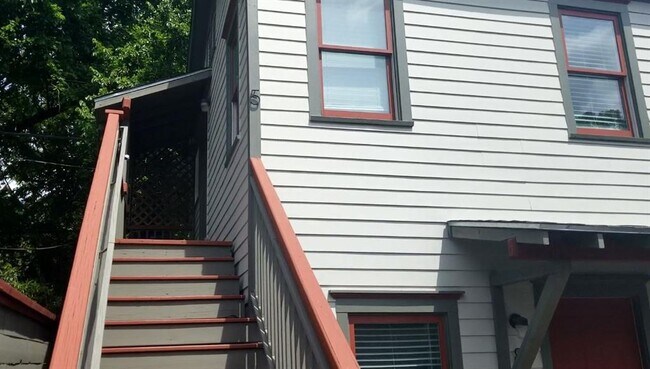 Foto del edificio - 1230 Cortlandt St