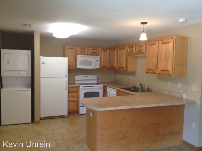 Building Photo - 2 br, 1 bath Apartment - 225 225 N Ohio St