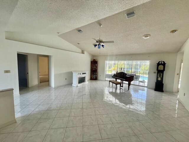 Building Photo - 5638 Country Lakes Dr