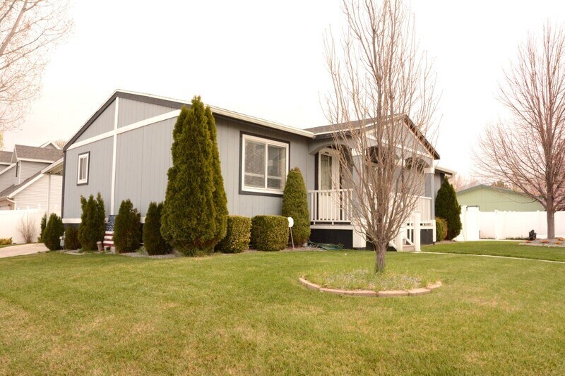 Primary Photo - 863 Artesia Rd