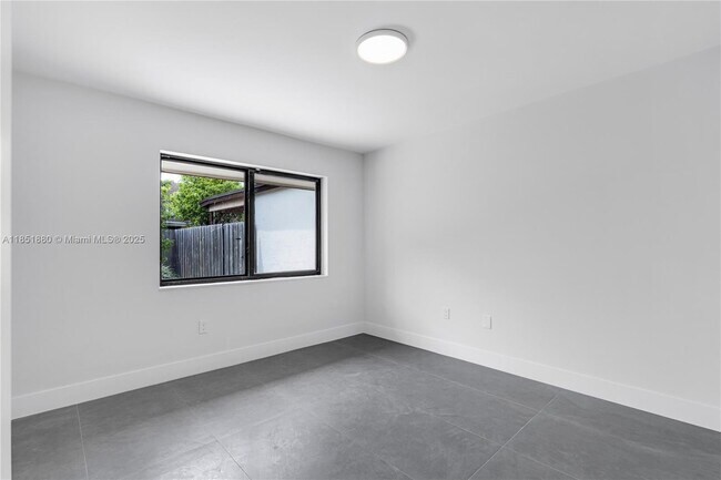 Foto del edificio - 7106 SW 103rd Pl