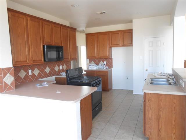 Foto del edificio - 3413 Timber Brook Dr