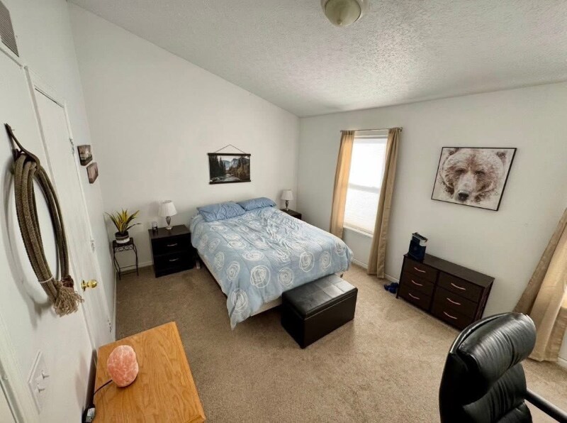 Foto principal - 1988 Elbert Dr