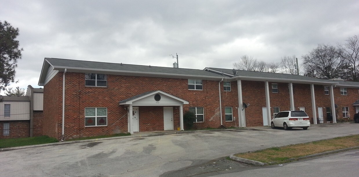 Primary Photo - Mana Apts
