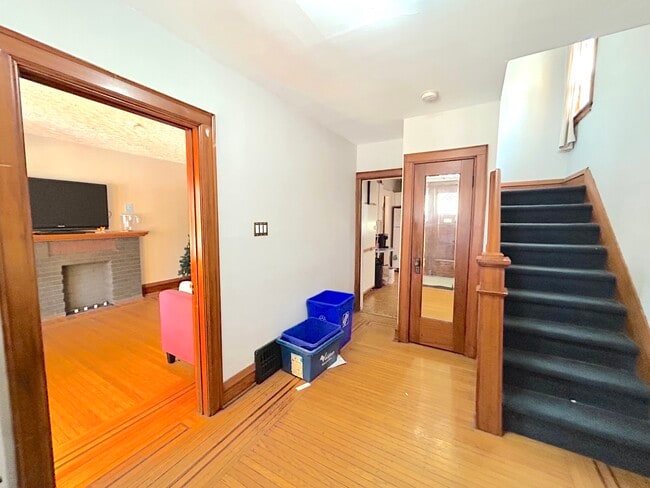 Building Photo - 48 Dalewood Crescent