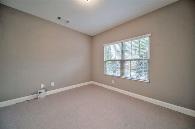 Foto del edificio - 4914 Whisper Creek Ct