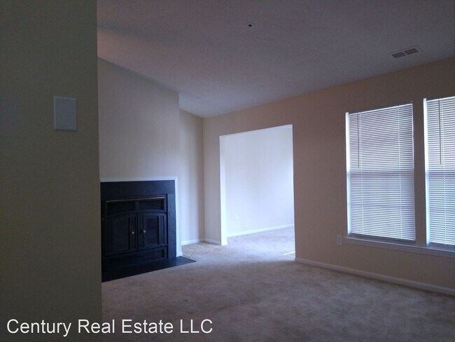 Building Photo - 2 br, 2 bath House - 903 Woodbridge Ct #J