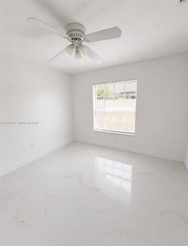 Foto del edificio - 13220 SW 86th Ln