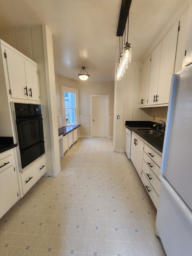 Foto del edificio - 773 15th Ave