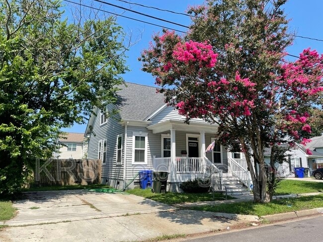 Building Photo - 1333 Reservoir Ave