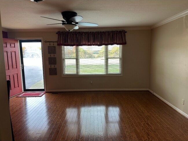 Living Room - 12294 Highway 45