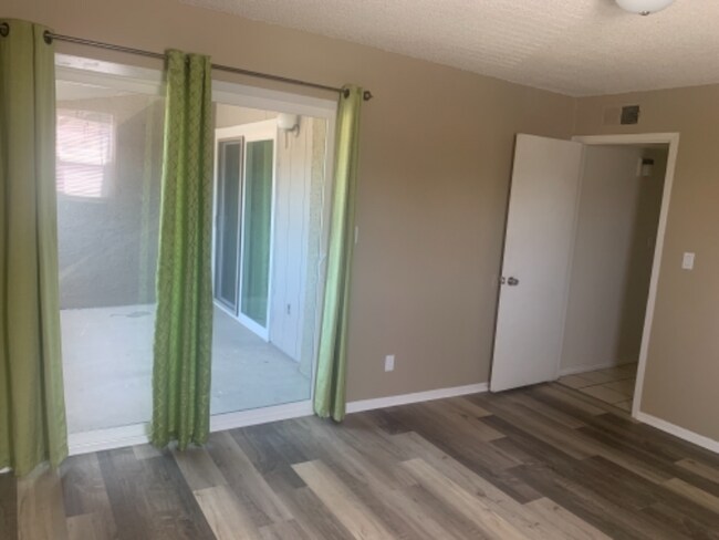 Foto del edificio - 5300 E Cherry Creek S Dr