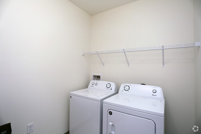 2HAB, 2BA_1,203 ft² - The Residences at Vista Square I & II