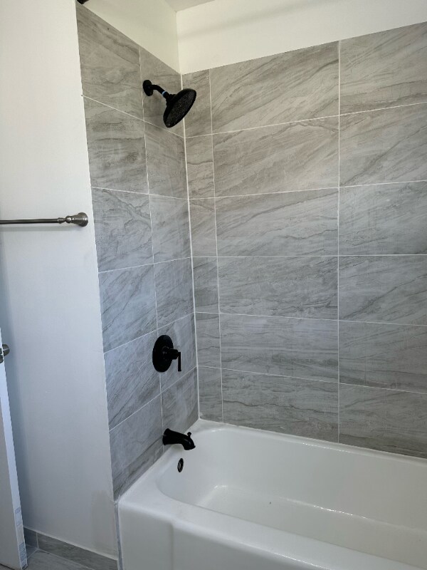 Foto principal - 107 Fulton Ave