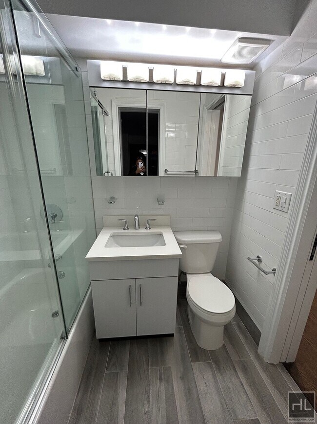 Foto del edificio - EAST 56 STREET