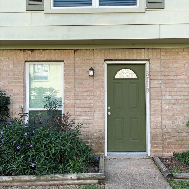 Foto del edificio - 8718 Victorian Village Dr