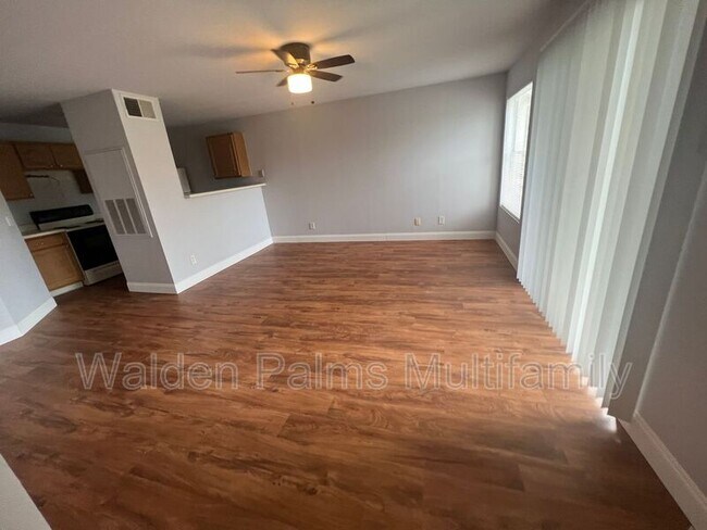 Foto del edificio - 4752 Walden Cir