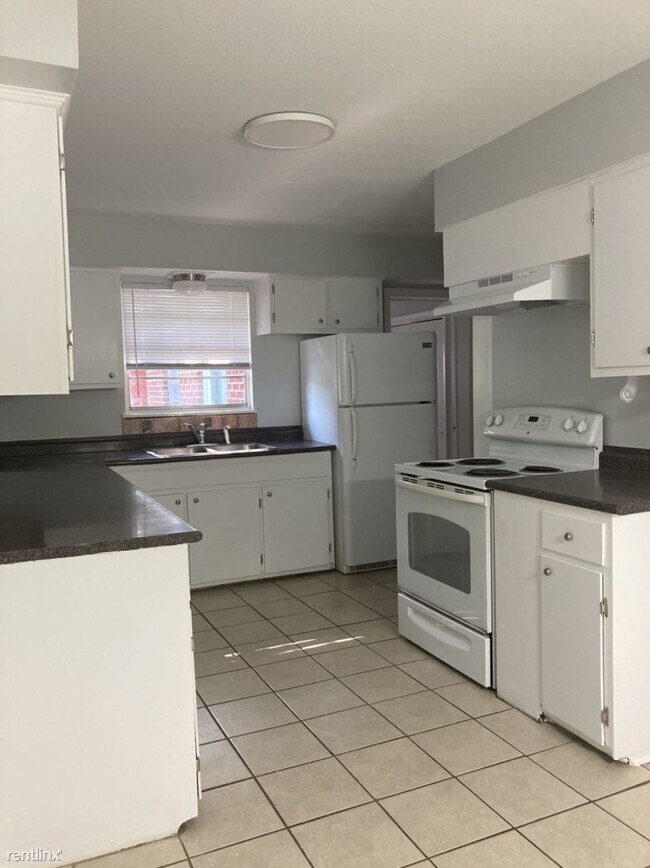 Building Photo - 4 br, 2.5 bath House - 346 Rich Ave