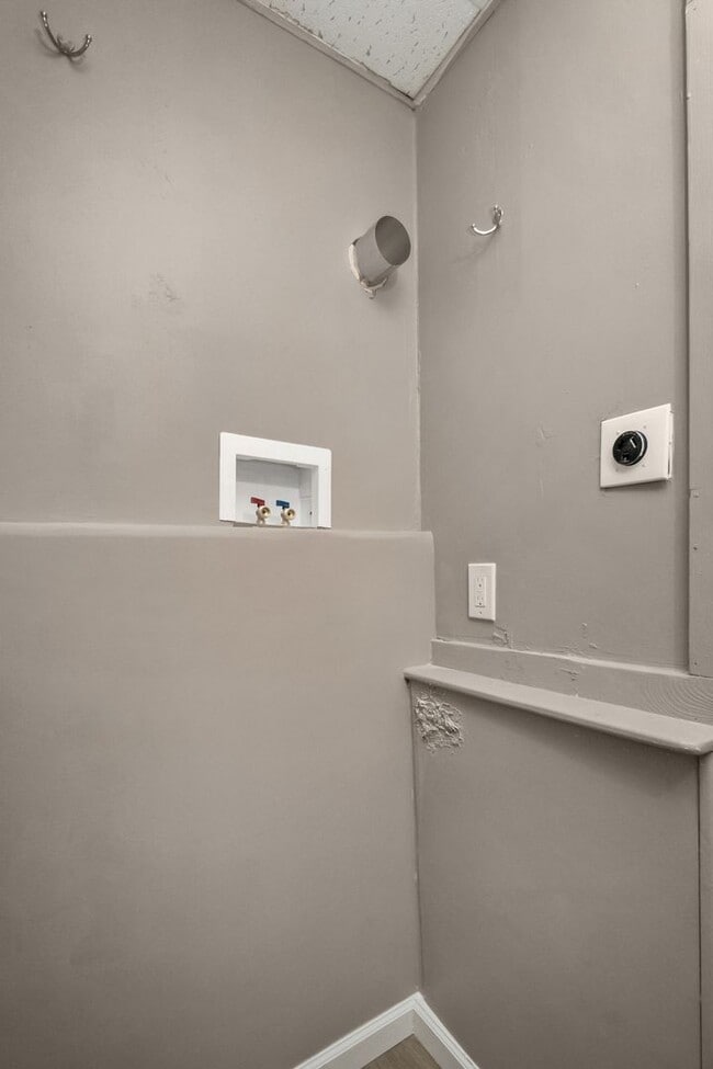 Foto del edificio - 137-139 Main St