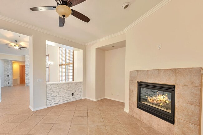 Building Photo - Stunning Mountain Views! Four Bed Home In East Scottsdale!