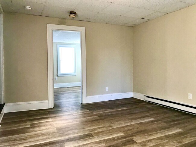 Foto del edificio - 1046 Northampton St