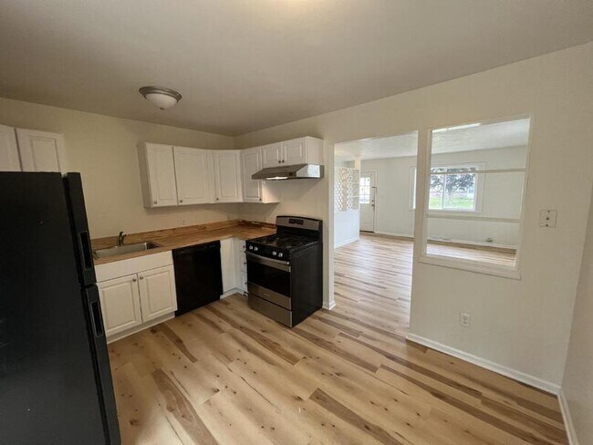 Foto del edificio - 3545 Wedgewood Dr SW