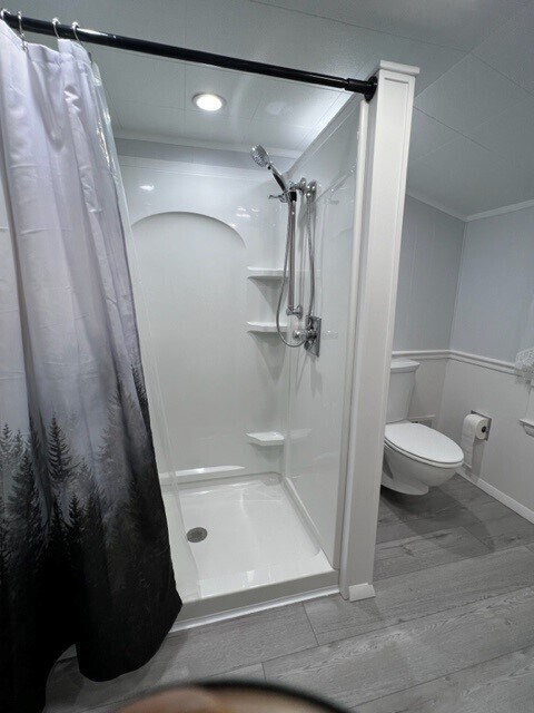 Master Bath - 712 Blackwell St