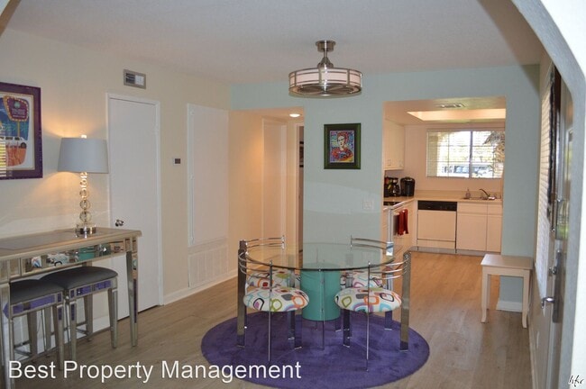 Building Photo - 2 br, 2 bath House - 2701 E. Mesquite, #G35