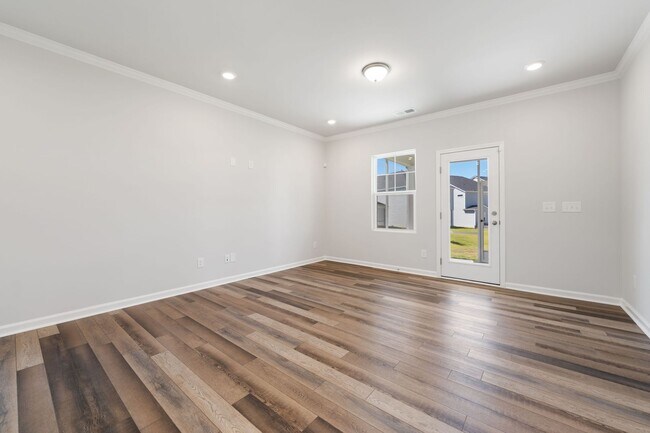Building Photo - Available Now! Newly built 4 bedroom home ...