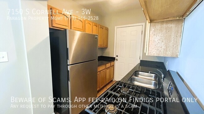 Foto del edificio - 7150 S Cornell Ave