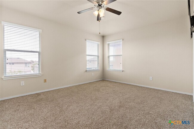 Foto del edificio - 9606 Glynhill Ct
