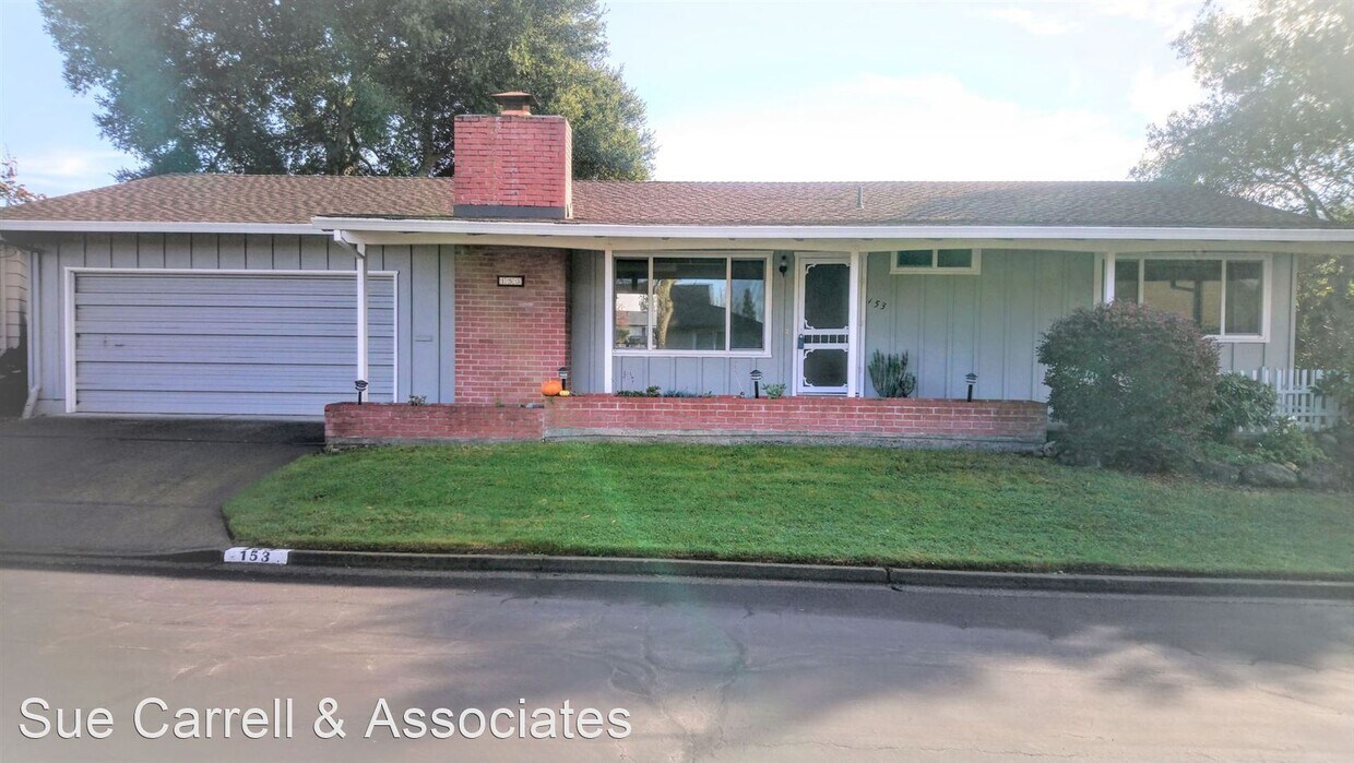 Primary Photo - 2 br, 2 bath House - 153 Oak Island