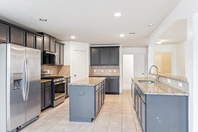 Building Photo - 11718 Red Hummingbird Dr