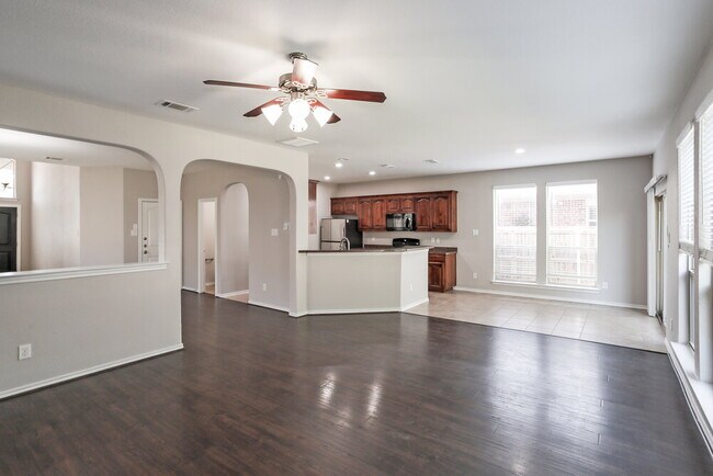 Foto del edificio - 5053 Britton Ridge Ln