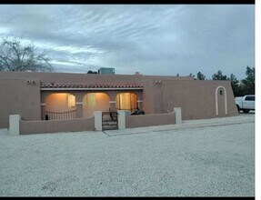 Building Photo - 6264 W Desert Inn Rd