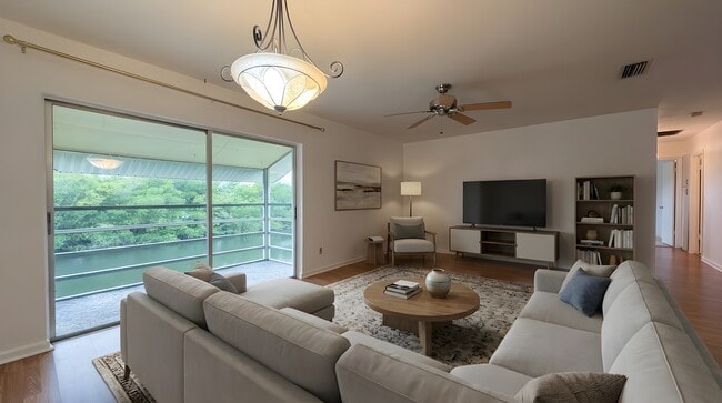 Building Photo - 1845 Robalo Dr