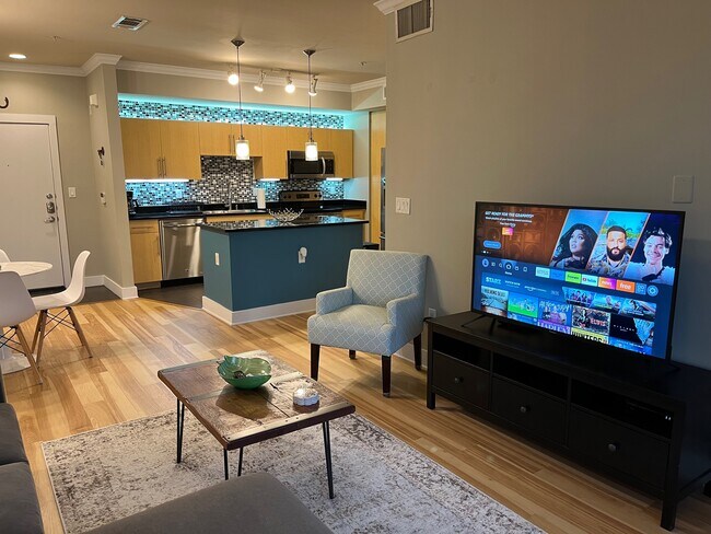 Foto del edificio - 4605 Cedar Springs Rd
