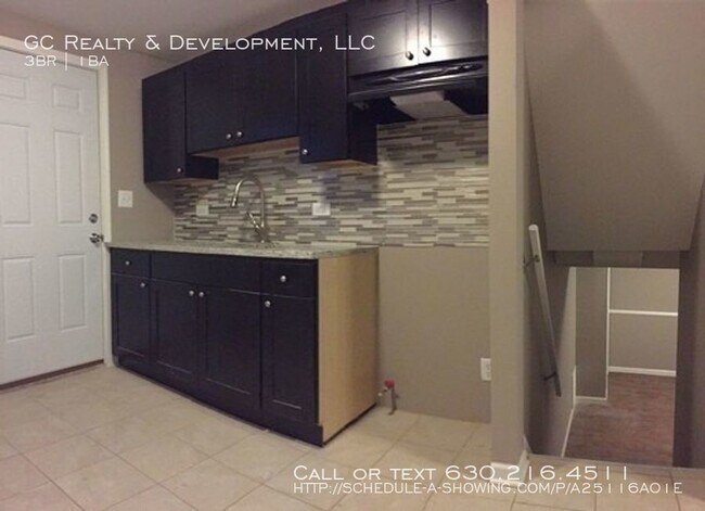 Foto del edificio - 3 BDRM SFH / 1 BTH / WASHER  DRYER HOOK-UPS /