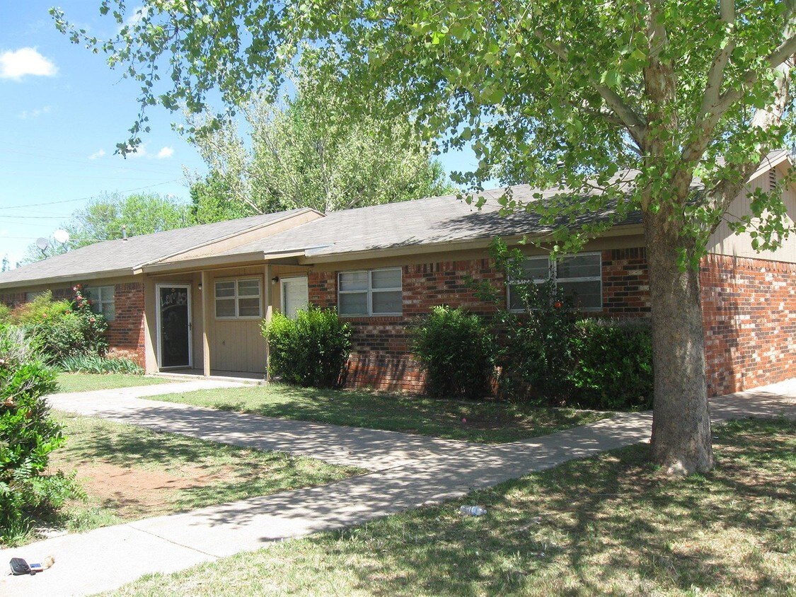4816 66th St, Lubbock, TX 79414 Townhome Rentals in Lubbock TX