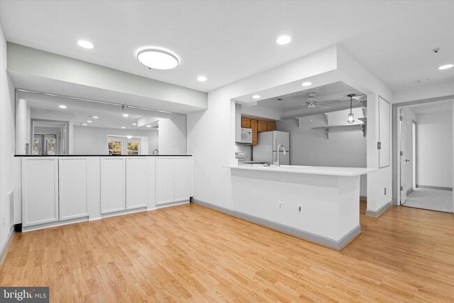 Foto del edificio - 12221 Fairfield House Dr