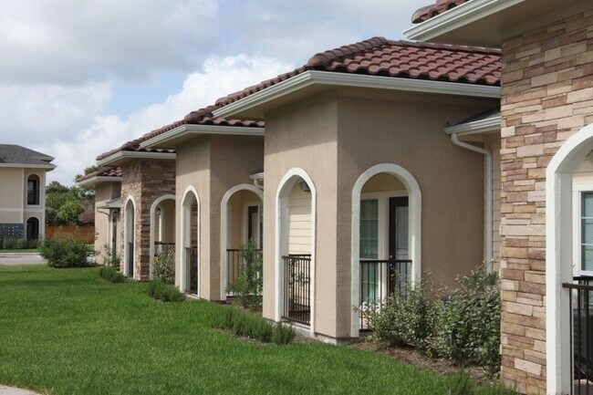 Building Photo - 4650 Bowie Rd