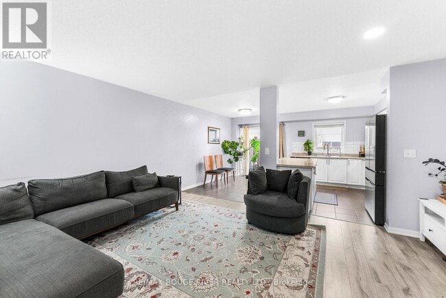 Building Photo - 37 Dykstra Ln