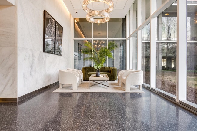 Building Photo - 9655 Woods Dr